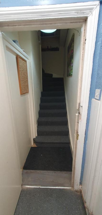 2 Bedroom Flat In Lewisham Sleep 8 Guest * London